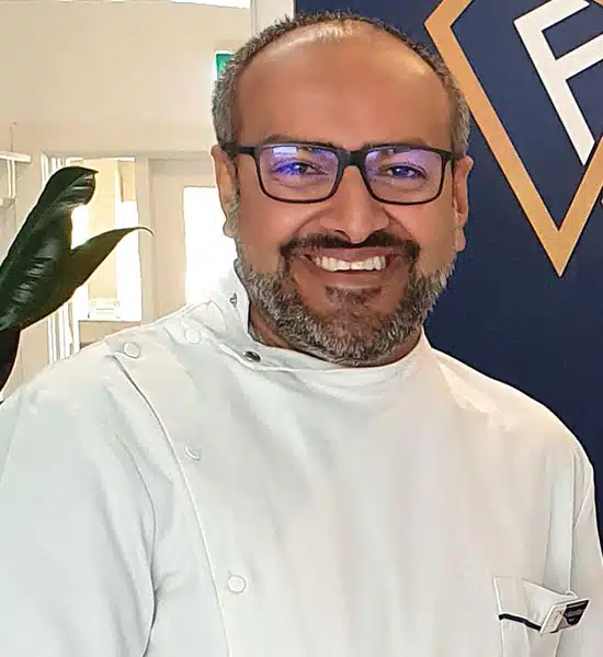 Dr Vikash Makan