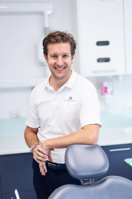 Dr Neil Lutton