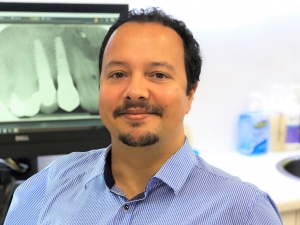 Dr Neil Haldar