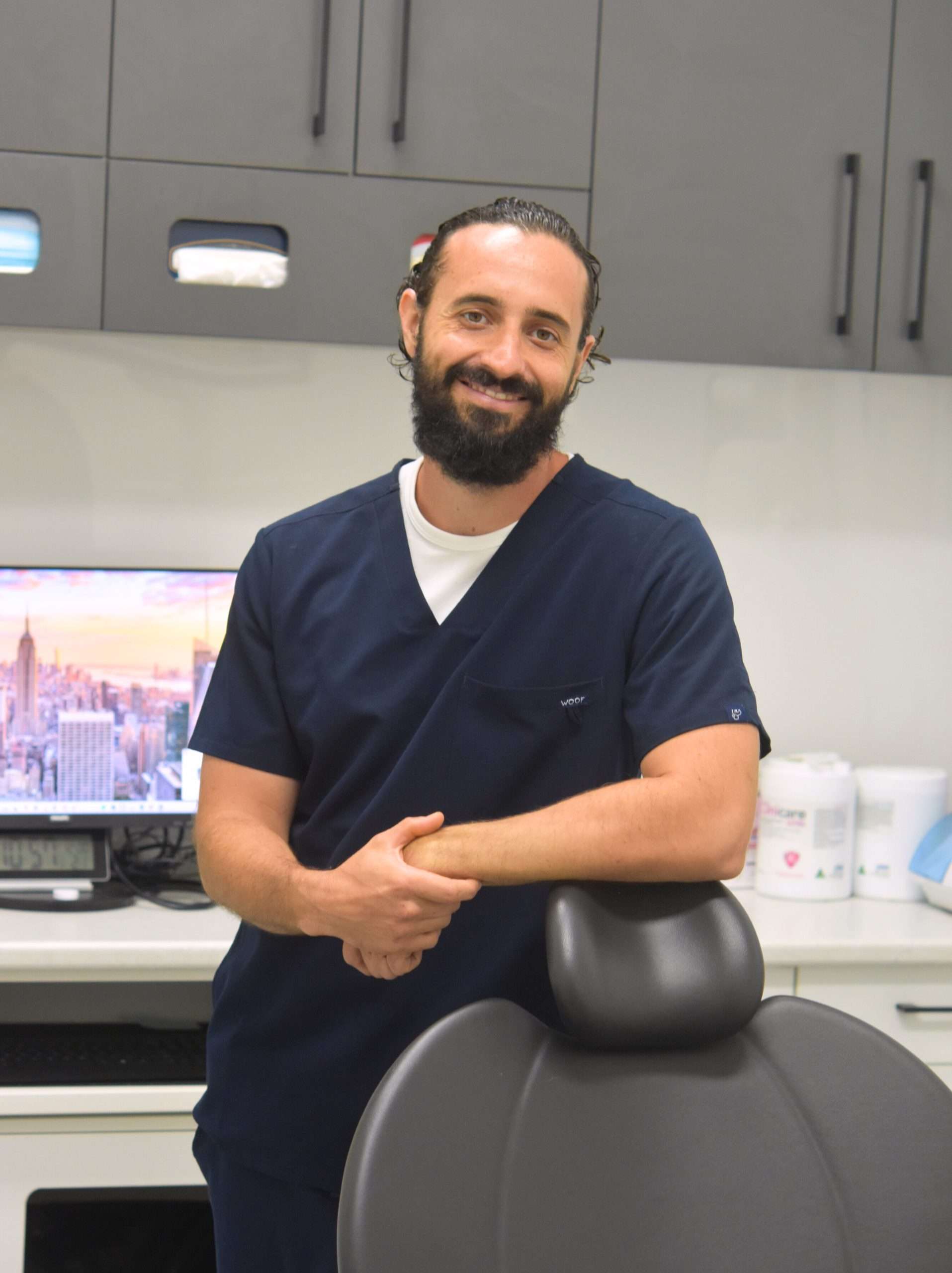 Dr Tom Valmadre