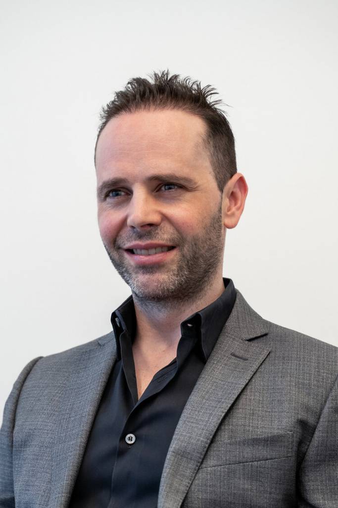 Dr David Austin