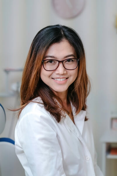 Dr Lily