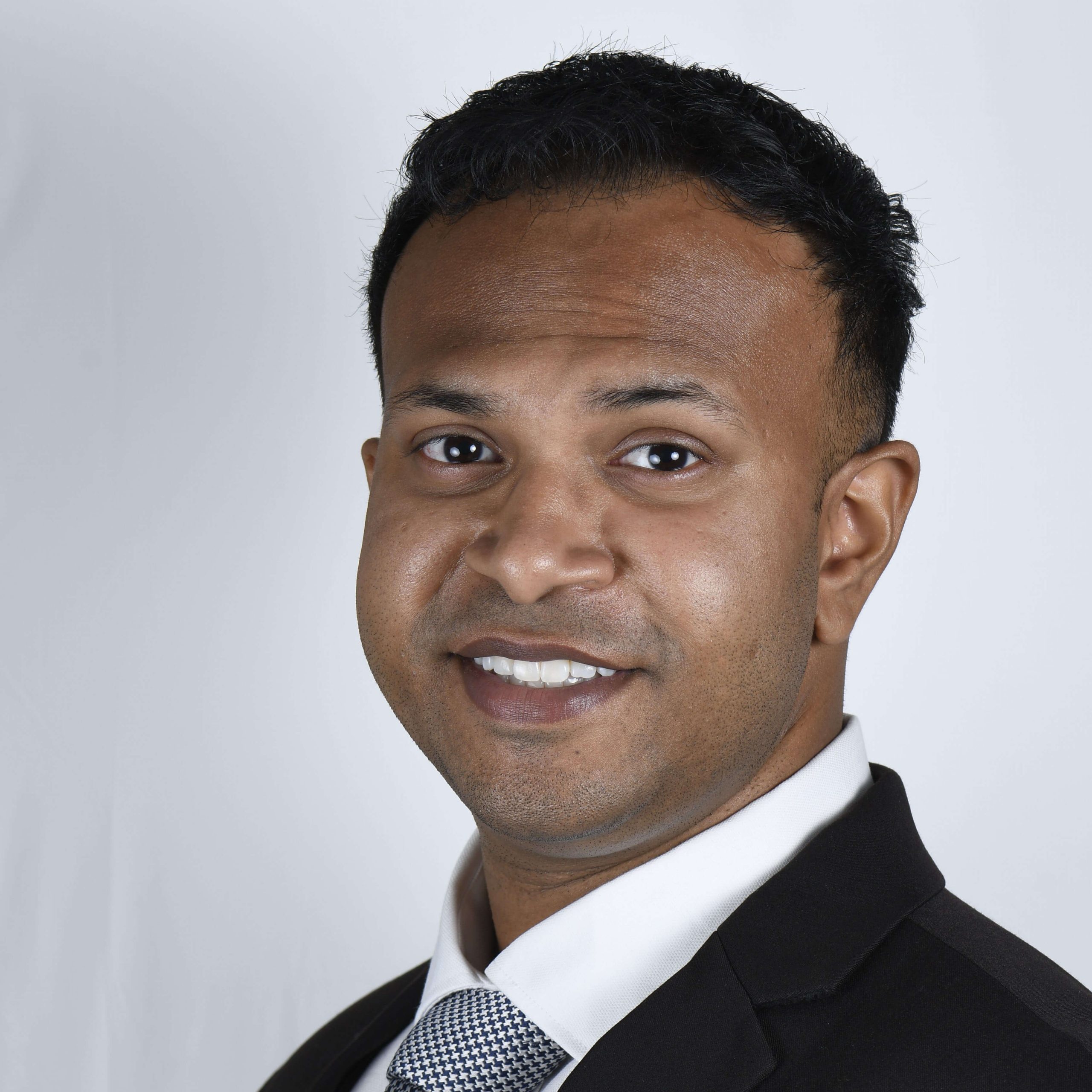 Dr Vineel Chunduru