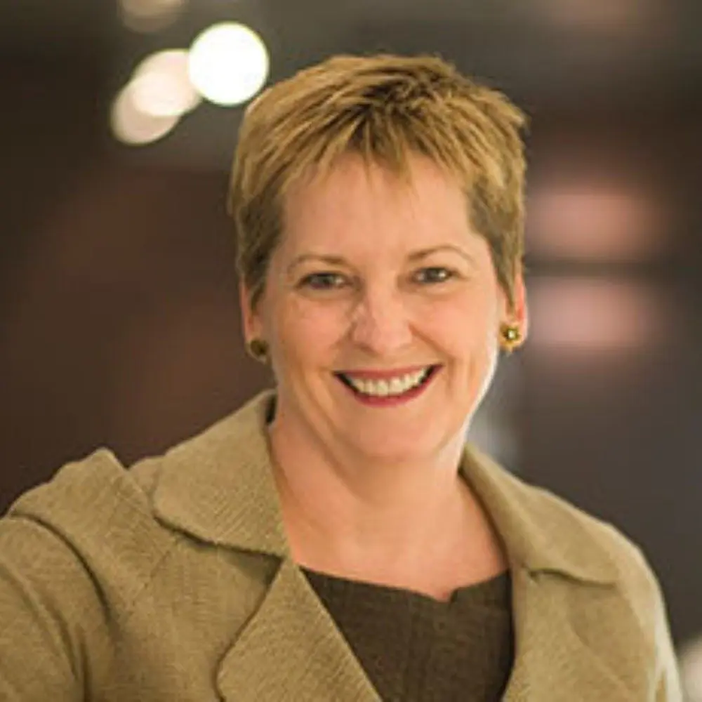 Dr Anne-Maree Cole