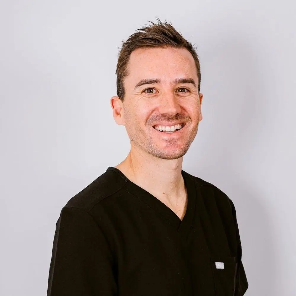 Dr Sam Roberts