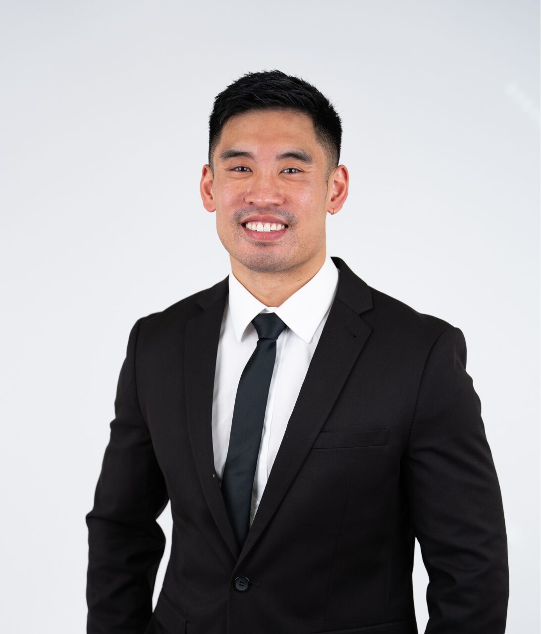 Dr Gareth Huang