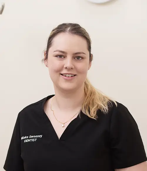 Dr Mieke Sweeney