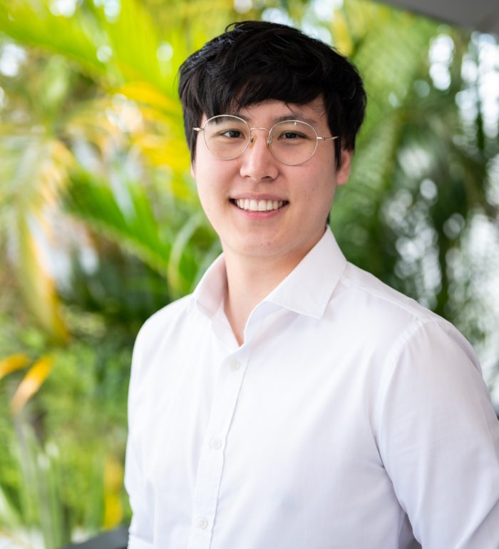 Dr Hongseok Lee