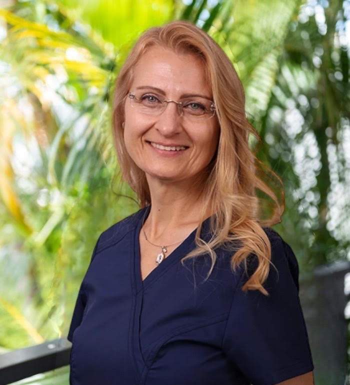 Dr Zsuzsanna Csiki Bege