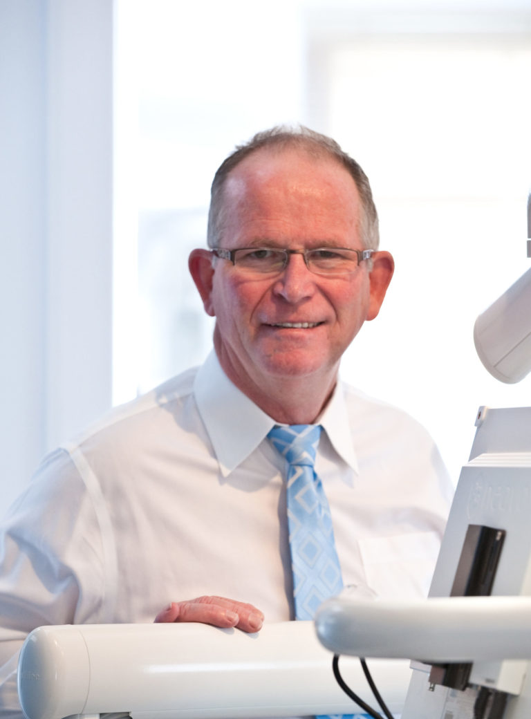 Dr Martin Vale