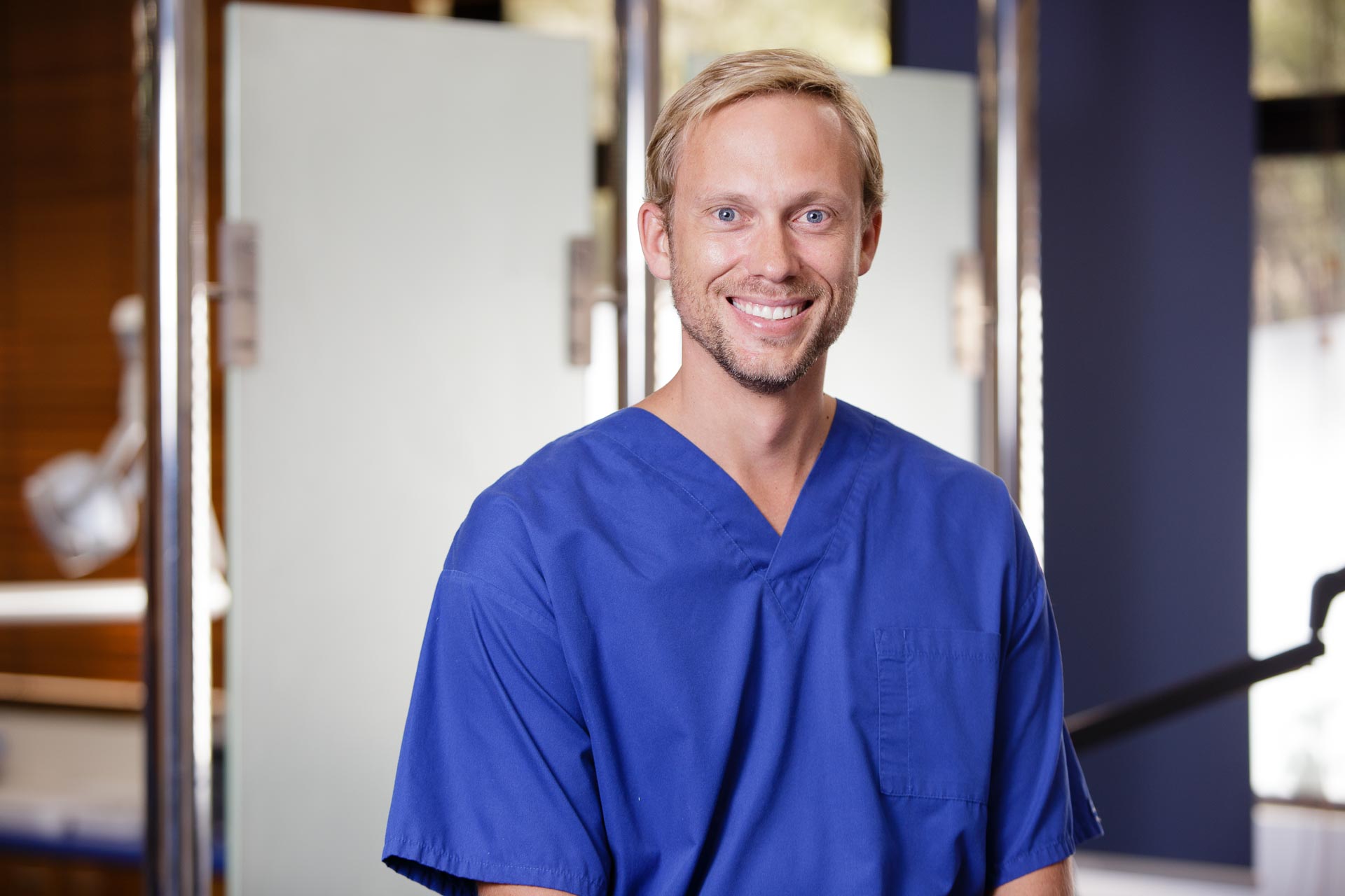 Dr. Robert Hamilton