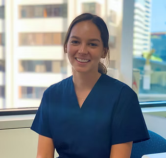DR ALEXANDRA COOMBS
