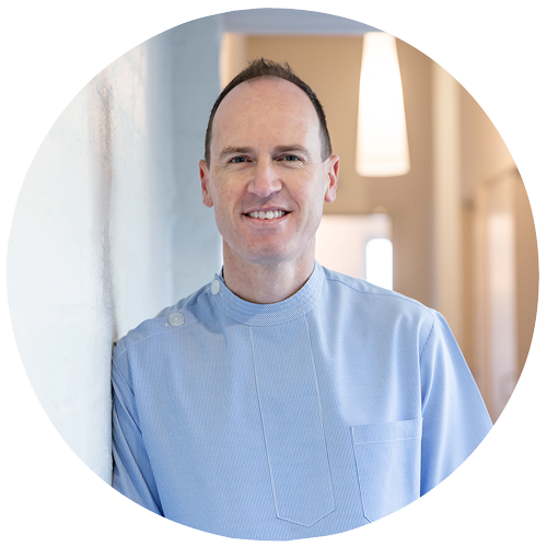 Dr. Tim Nicholls