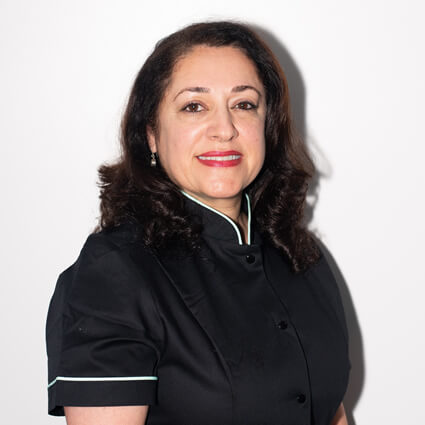 Dr Yeganeh Akbari