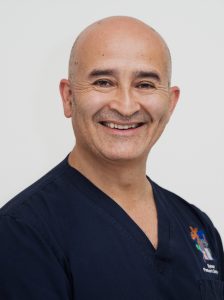 Dr Eduardo Alcaino