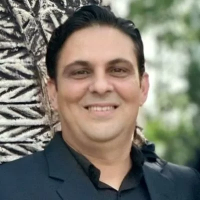 Dr Jari Abbas