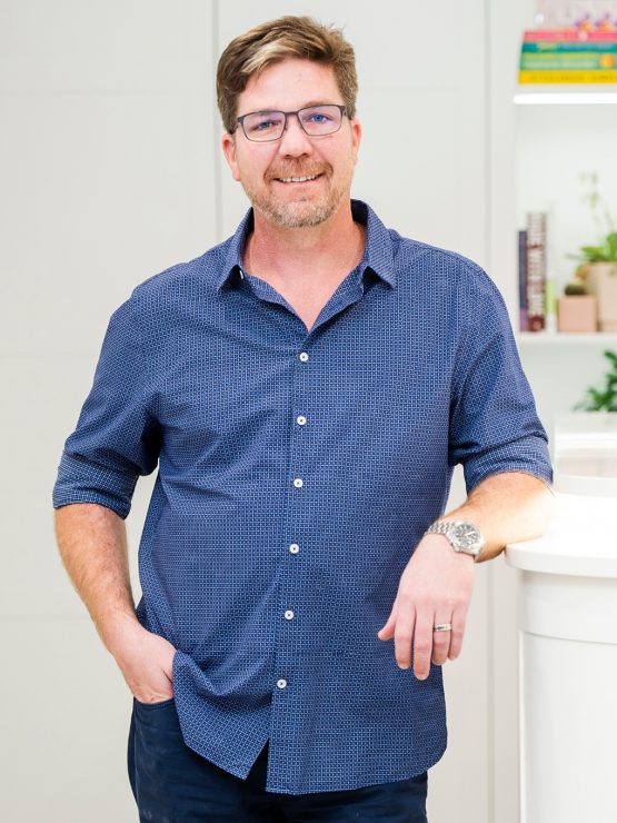 Dr Luke Dunn