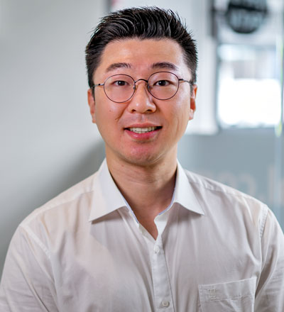 Dr James Song