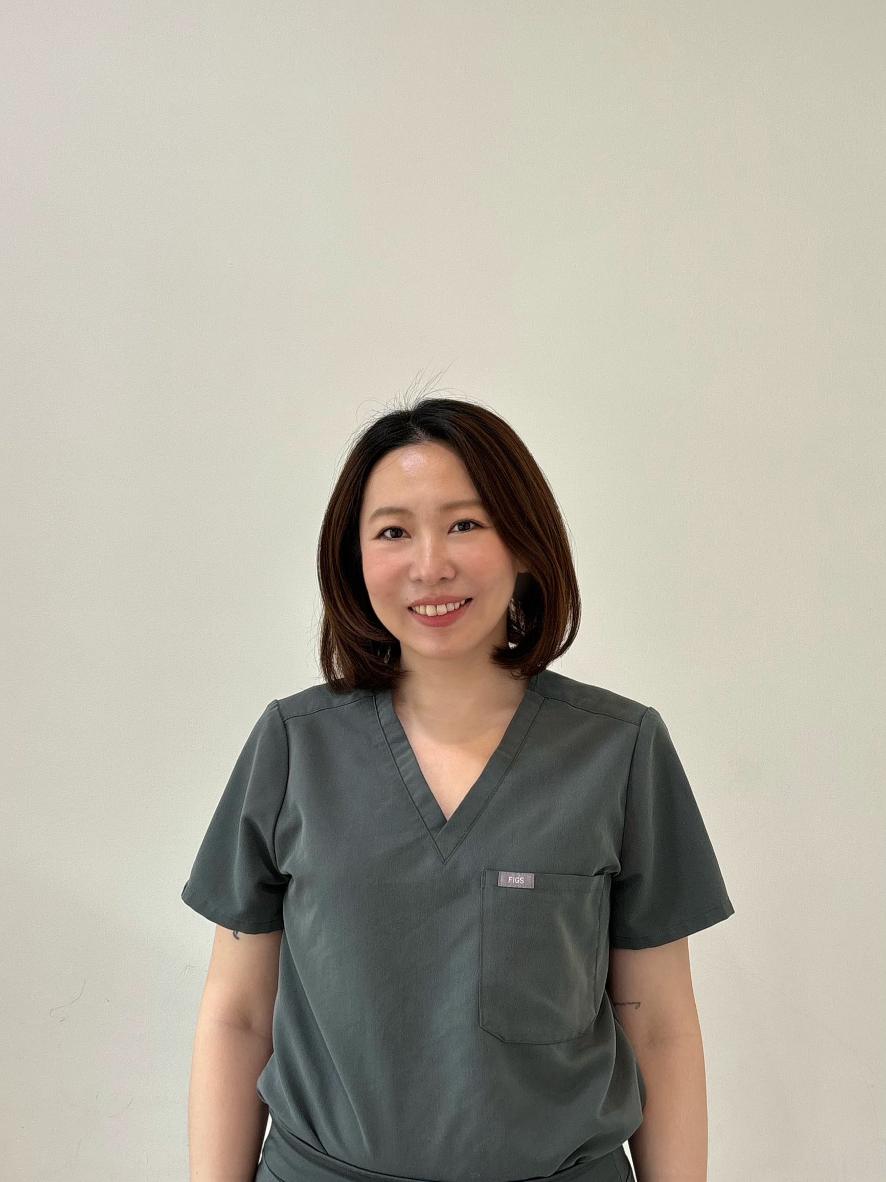 Dr Debbie Chi