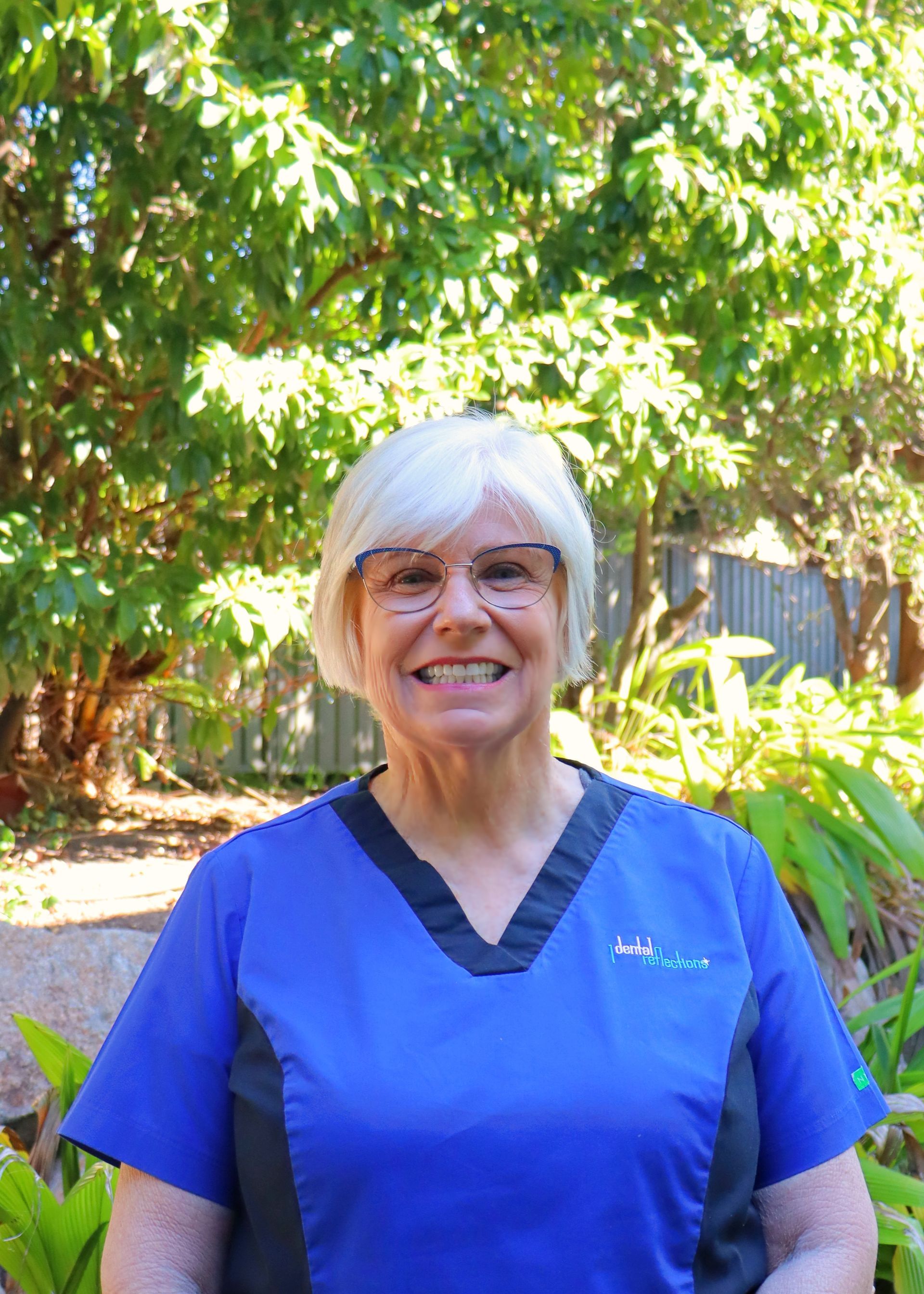 Dr Caroline Bleys