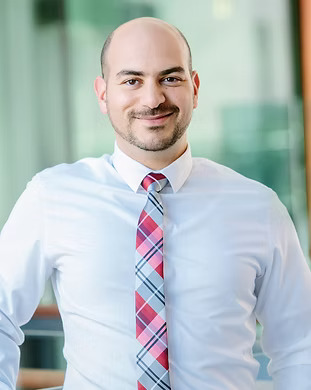 Dr Amro Farag