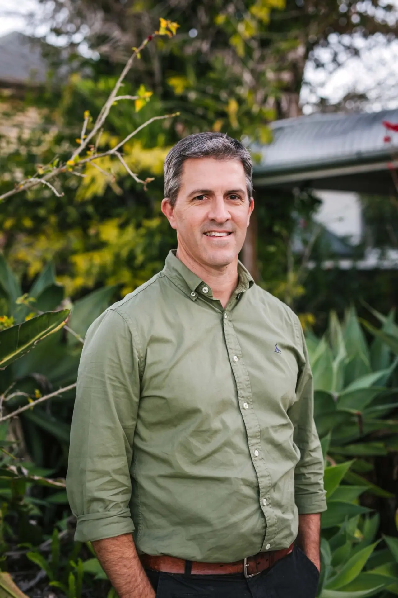 Dr Paul Crichton