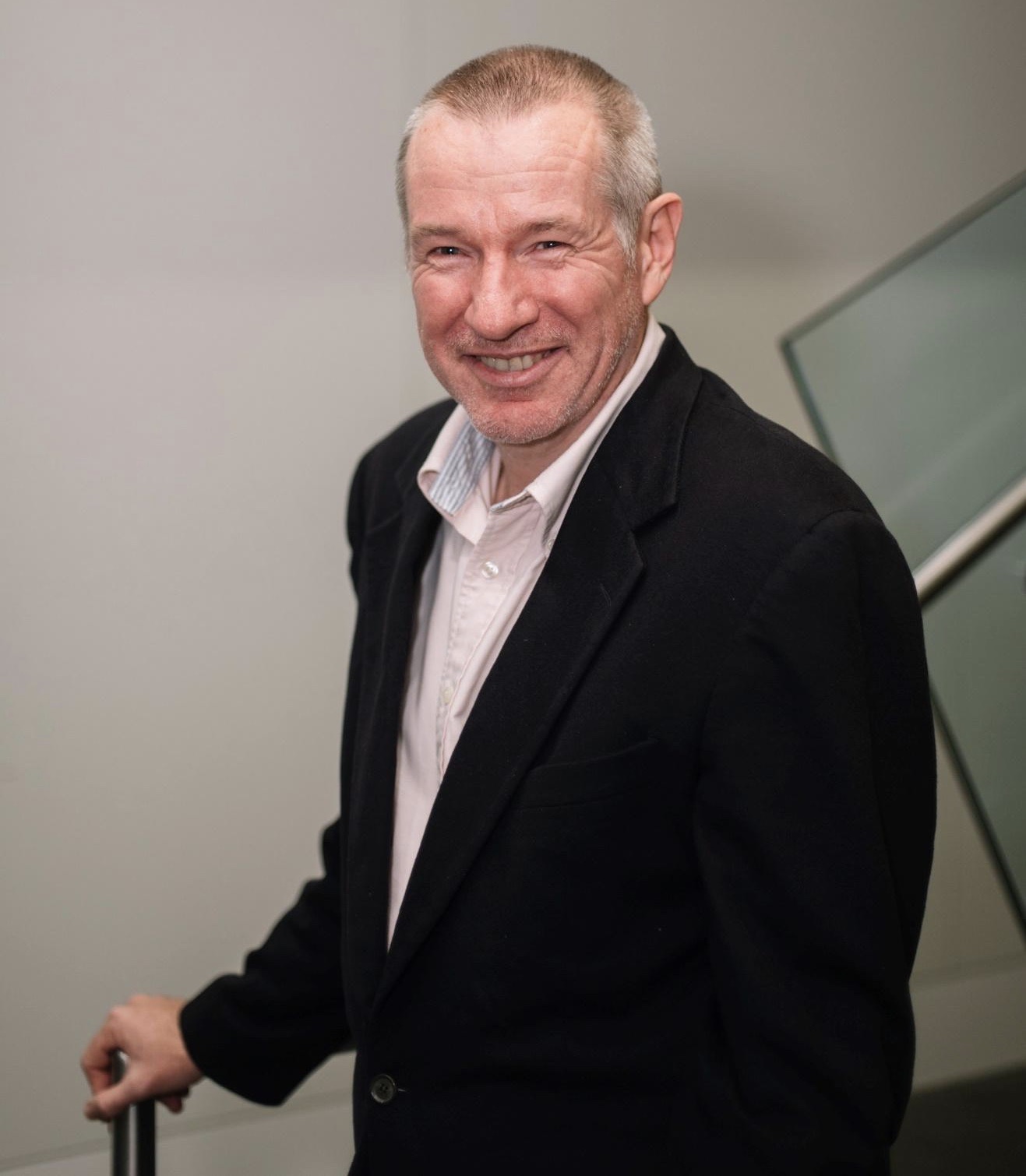 DR TONY WEIR