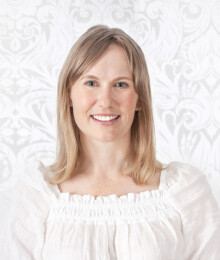 Dr Laura Leask