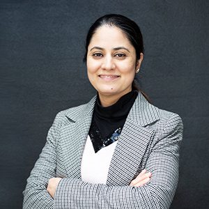 Dr Manu Kaur