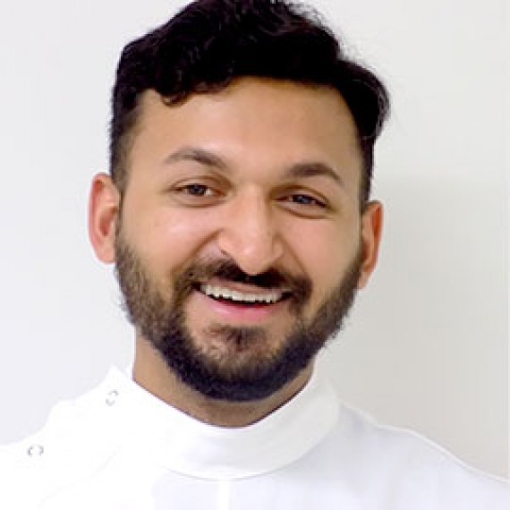 Dr Omar Ahsan