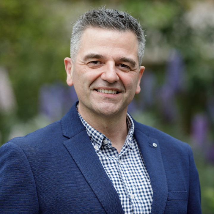 Dr John Traiforos