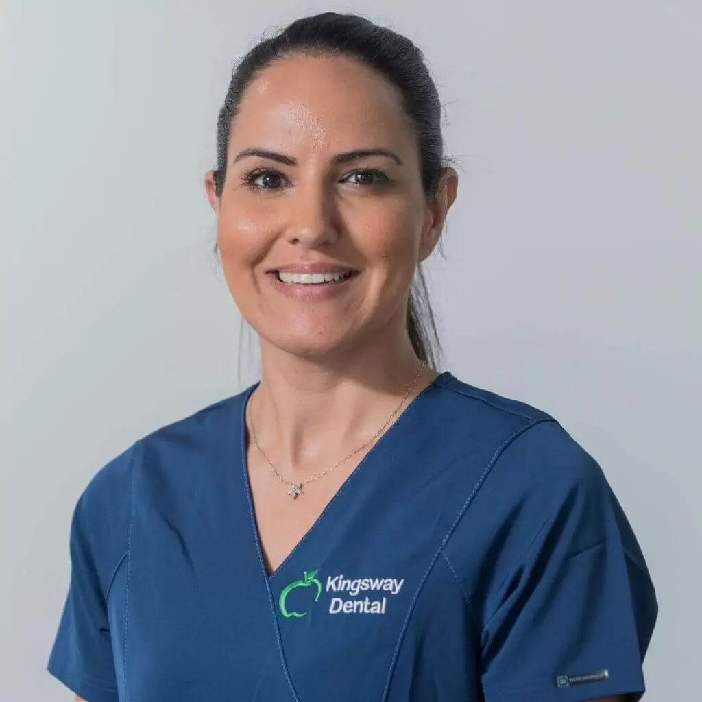 Dr Naz Shakour