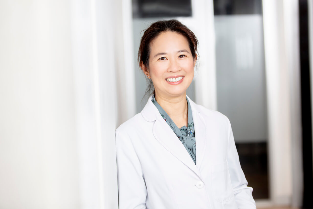 Dr. Pia Oparkcharoen