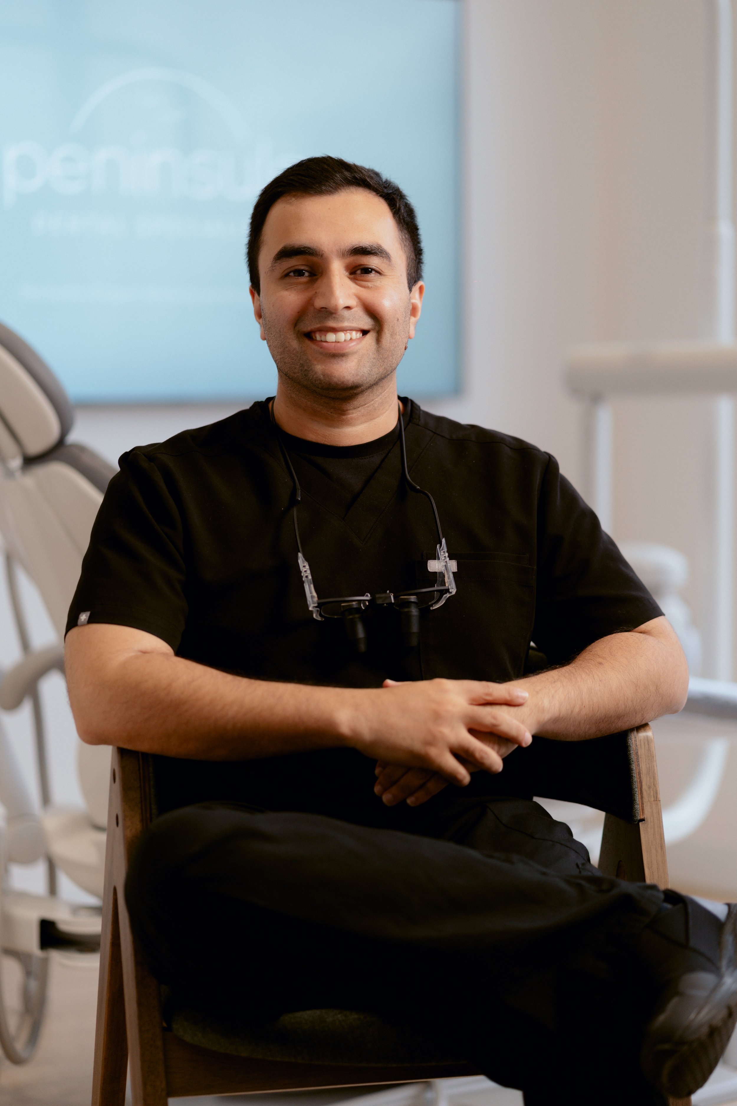 Dr Manny Walipoor