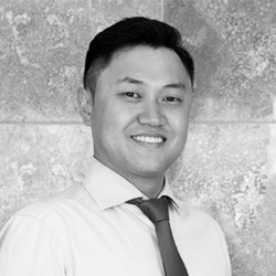 Dr. Daniel Ryou