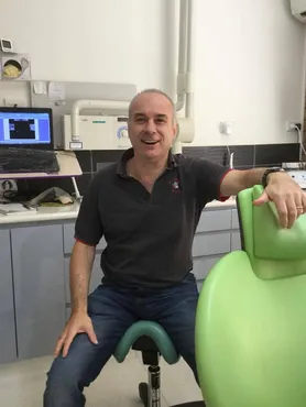 Dr Gabriel Maratheftis