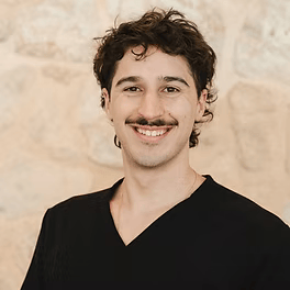 Dr Johnny Laparidis