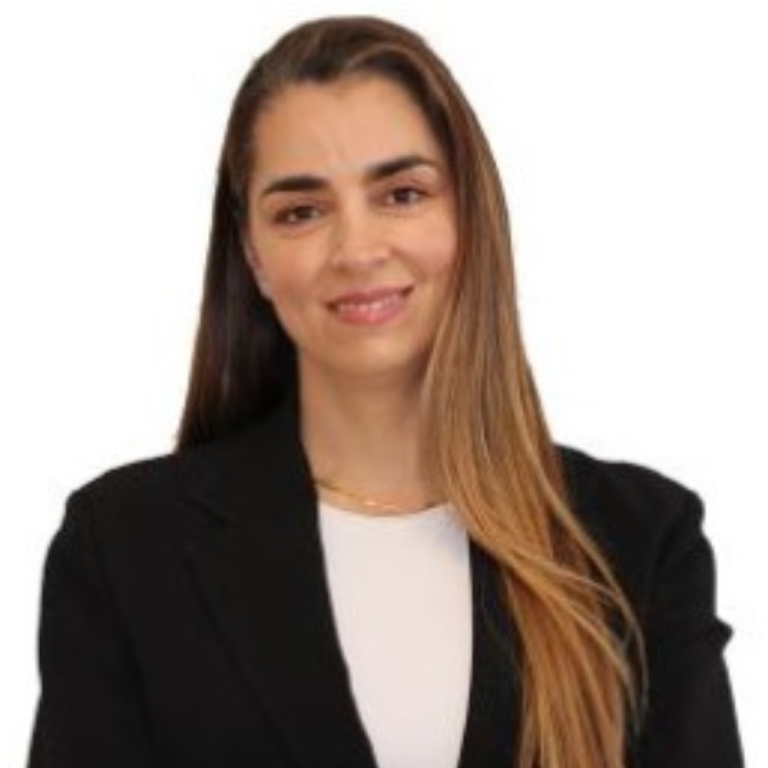 Dr Diana Arcila