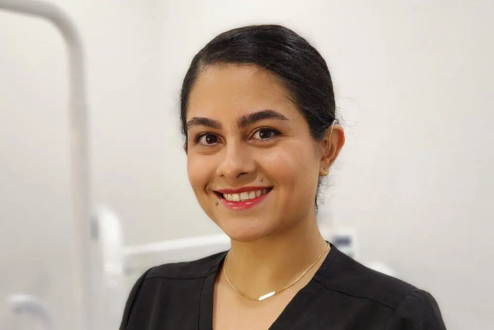 Dr Ava Bazzaz