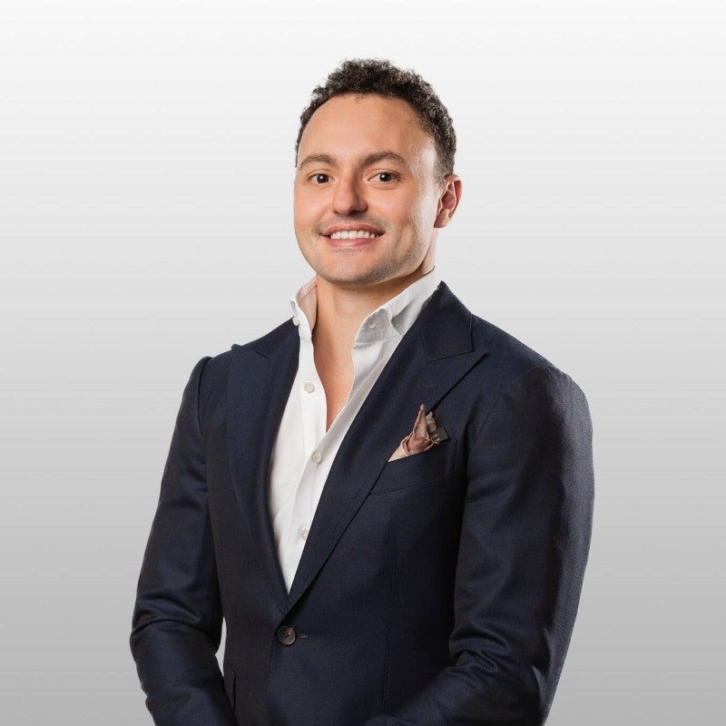 Dr Daniel Davis