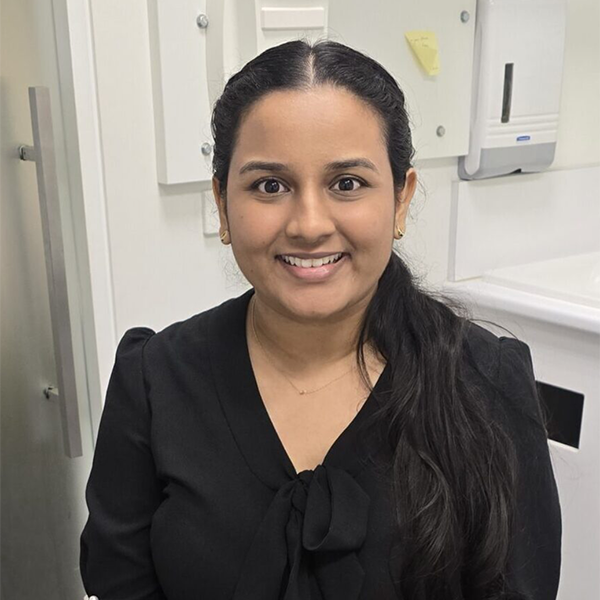 Dr Praveena Sivanujan