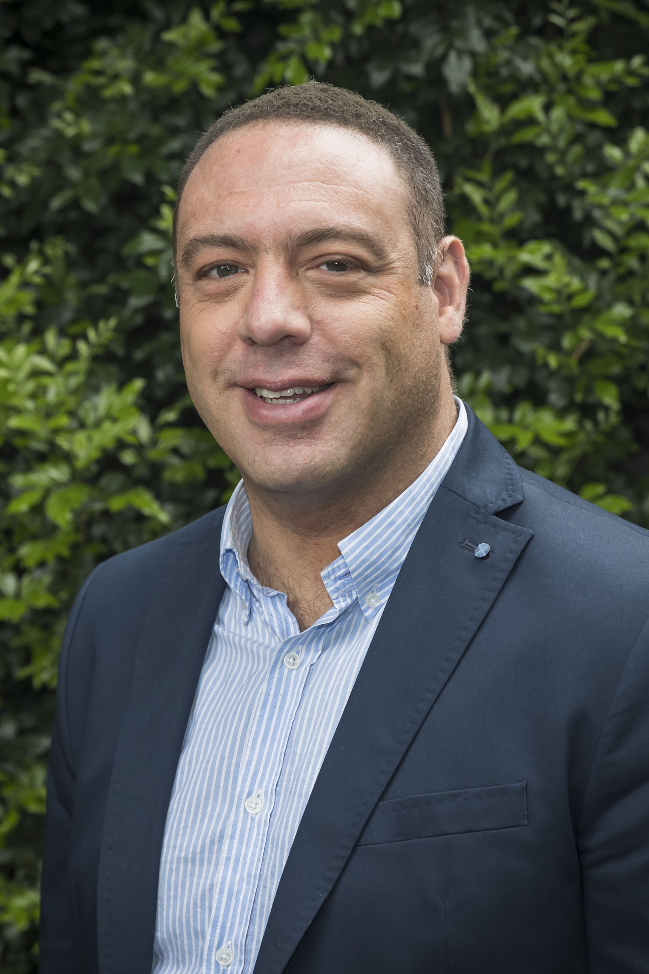 Dr David Oliver