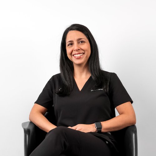 Dr. Viviana Montealegre Leon