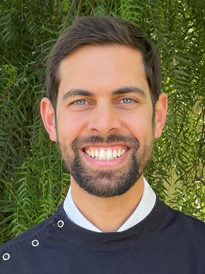 DR JAMES FERNANDO