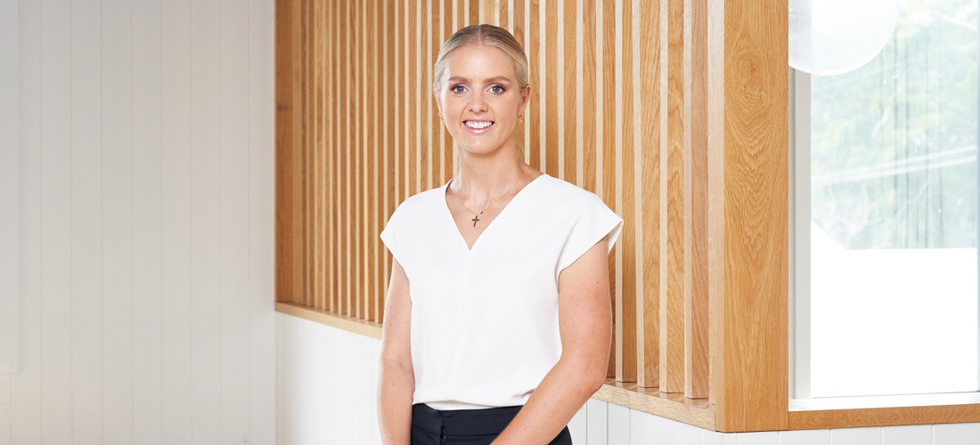 Dr Laura Sanderson