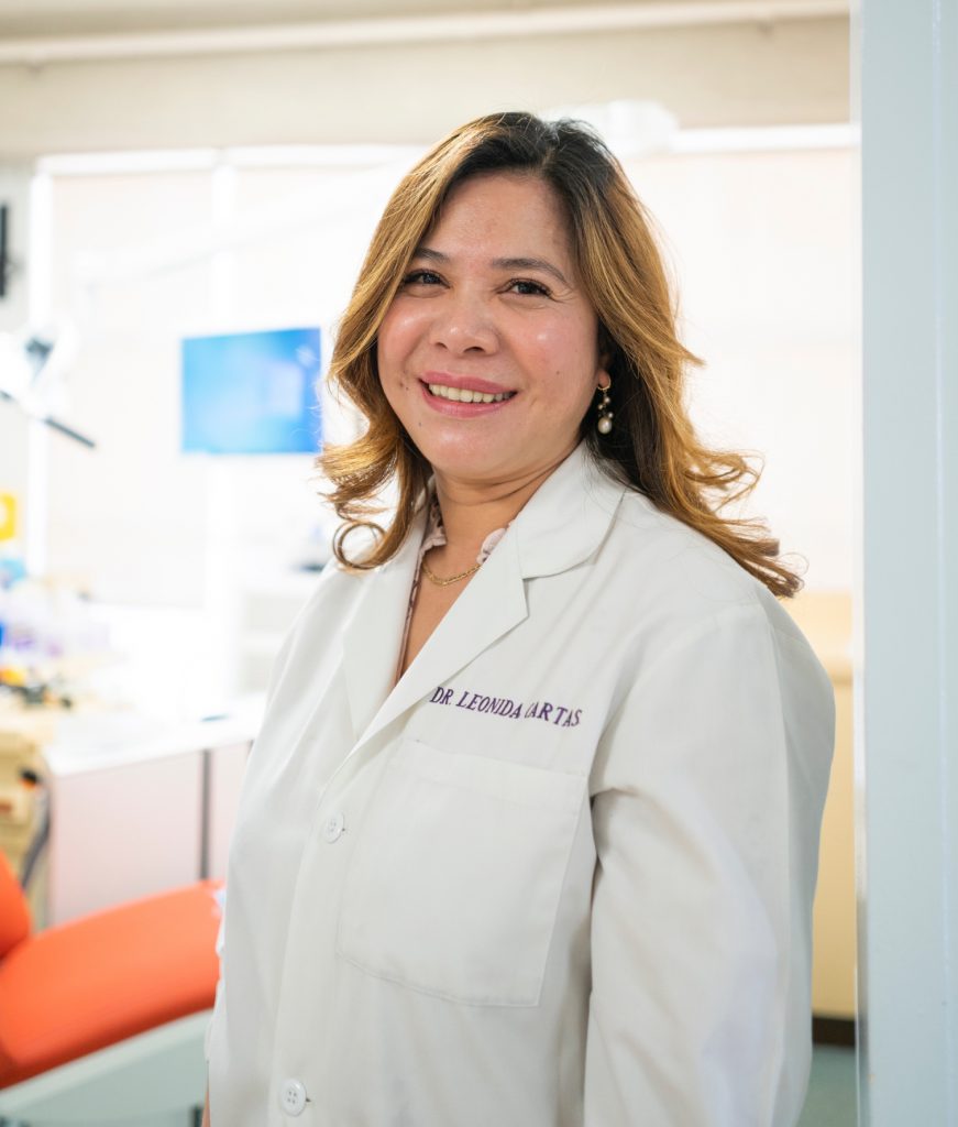 Dr. Leonida Cartas
