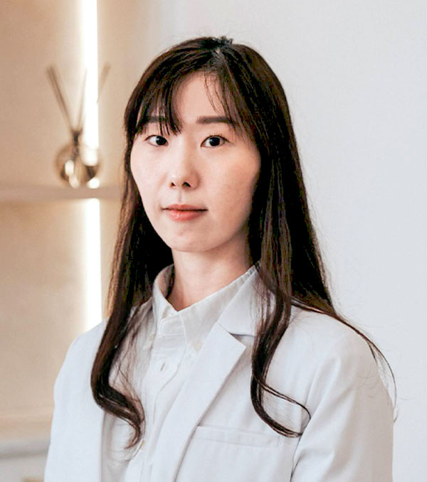 Dr Rachel Lee