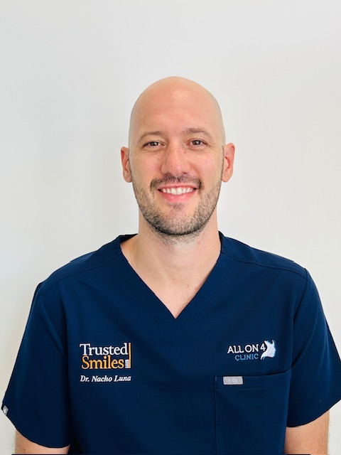 Dr Nacho Luna