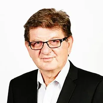 Dr Arthur Drouganis