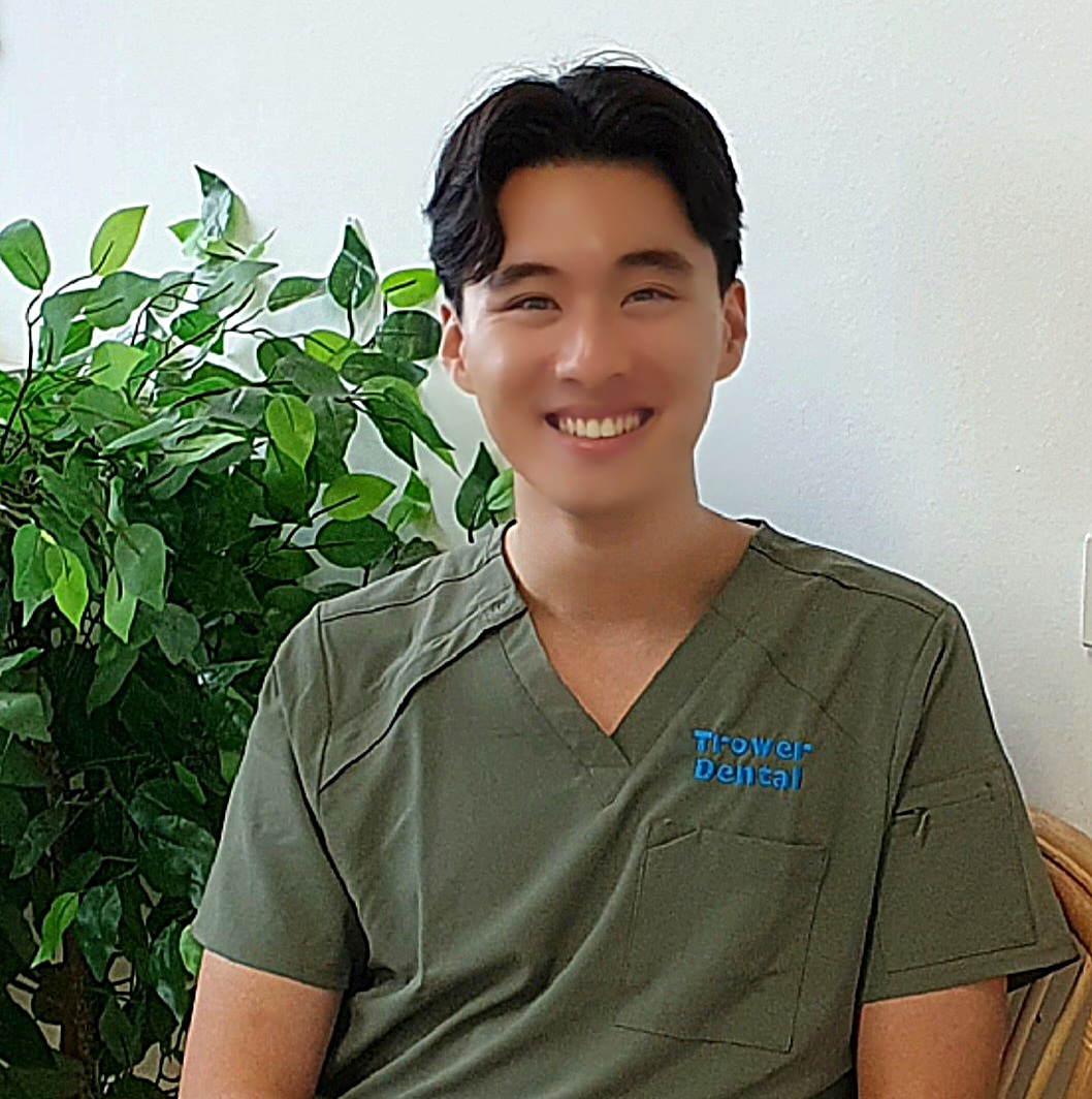 Dr Zi En Lim
